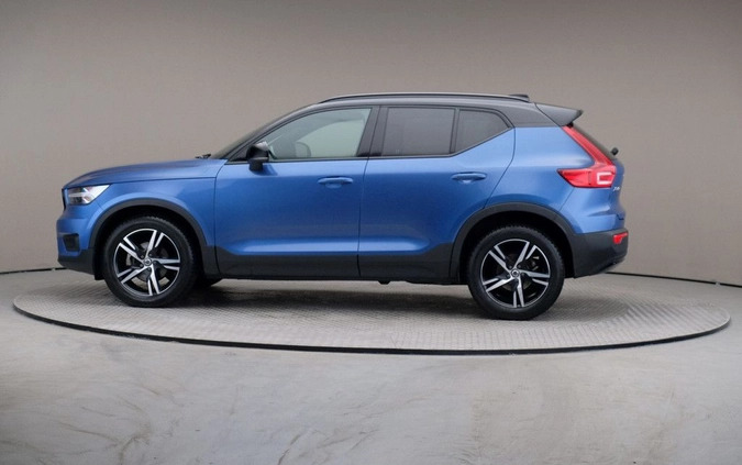 Volvo XC 40 cena 131899 przebieg: 65654, rok produkcji 2020 z Warszawa małe 211